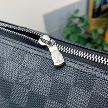 Load image into Gallery viewer, LOUIS TRIO PACKING CUBE CHECKERED (BLACK)