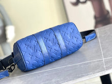 Load image into Gallery viewer, LOUIS KEEPALL BANDOULIÈRE 25 (BLUE)