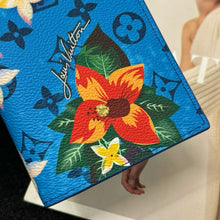 Load image into Gallery viewer, LOUIS VACATION PASSPORT HOLDER (BLUE)