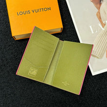 Load image into Gallery viewer, LOUIS VACATION PASSPORT HOLDER (PINK)