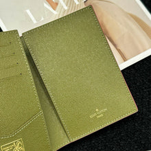 Load image into Gallery viewer, LOUIS VACATION PASSPORT HOLDER (PINK)