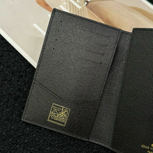 Load image into Gallery viewer, LOUIS VACATION PASSPORT HOLDER (BLACK)