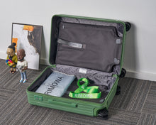 Load image into Gallery viewer, ESSENTIAL CABIN 36L (GLOSS PINE GREEN)