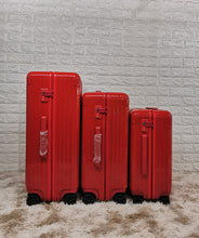 Load image into Gallery viewer, ESSENTIAL CABIN 36L (GLOSS RADIANT RED)