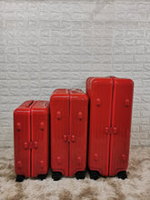 Load image into Gallery viewer, ESSENTIAL CABIN 36L (GLOSS RADIANT RED)