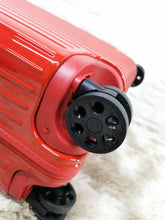 Load image into Gallery viewer, ESSENTIAL CABIN 36L (GLOSS RADIANT RED)