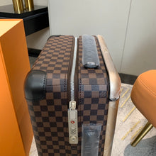 Load image into Gallery viewer, LOUIS HORIZON 55 CHECKERED CABIN 37L (BROWN)