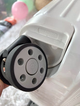 Load image into Gallery viewer, ESSENTIAL CABIN 36L (GLOSS WHITE)