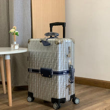 Load image into Gallery viewer, RIMOWA X FENDI 36L (SILVER)