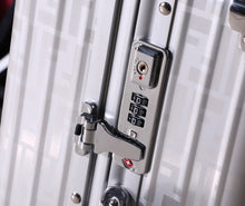 Load image into Gallery viewer, RIMOWA X FENDI 36L (SILVER)