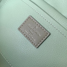 Load image into Gallery viewer, LOUIS LOCKER DOPP KIT (GREEN MONOGRAM)