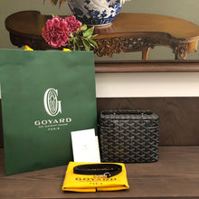 Load image into Gallery viewer, MUSE VANITY CASE (BLACK)