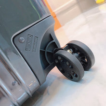 Load image into Gallery viewer, ESSENTIAL TRUNK PLUS 100L (GLOSS GREY)