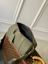 Load image into Gallery viewer, LOUIS CITY KEEPALL 27 (KHAKI)