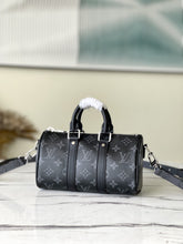 Load image into Gallery viewer, LOUIS KEEPALL BANDOULIERE 25 MONOGRAM (BLACK)