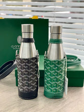 Load image into Gallery viewer, YONNE GM CASE AND FLASK (GREEN)