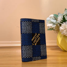 Load image into Gallery viewer, LOUIS CUSTOM CHECKED PASSPORT HOLDER (BLACK AND BLUE))