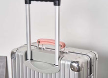 Load image into Gallery viewer, CLASSIC CABIN 36L SILVER (PINK HANDLE)