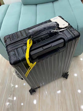 Load image into Gallery viewer, RIMOWA X FENDI 36L (BLACK)