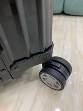 Load image into Gallery viewer, RIMOWA X FENDI 36L (BLACK)