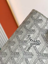 Load image into Gallery viewer, MONTMARTRE PM GLASSES CASE (WHITE)