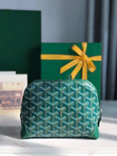 Load image into Gallery viewer, VENDOME COSMETIC POUCH (GREEN)