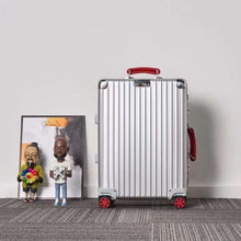 Load image into Gallery viewer, CLASSIC CABIN 36L SILVER (RED HANDLE)
