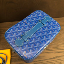 Load image into Gallery viewer, MUSE VANITY CASE (BLUE)