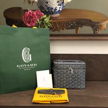 Load image into Gallery viewer, MUSE VANITY CASE (GREY)