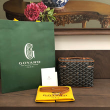 Load image into Gallery viewer, MUSE VANITY CASE (BLACK TAN)