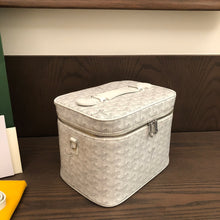 Load image into Gallery viewer, MUSE VANITY CASE (WHITE)