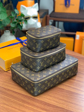 Load image into Gallery viewer, LOUIS TRIO PACKING CUBE MONOGRAM (BROWN)
