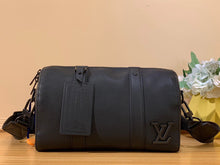 Load image into Gallery viewer, LOUIS CITY KEEPALL 27 (BLACK)