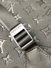 Load image into Gallery viewer, LOUIS CHRISTOPHER MM TAURILLON LEATHER BACKPACK (BLACK)