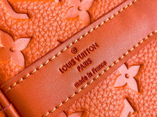Load image into Gallery viewer, LOUIS KEEPALL BANDOULIÈRE 50 (ORANGE)