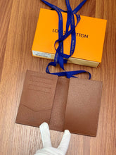 Load image into Gallery viewer, LOUIS CLASSIC MONOGRAM PASSPORT HOLDER (BROWN)