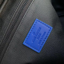 Load image into Gallery viewer, LOUIS DOPP KIT (ELECTRIC BLUE)