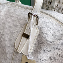 Load image into Gallery viewer, BOSTON 45 BAG (WHITE)