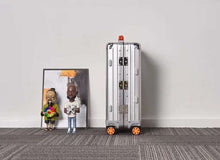 Load image into Gallery viewer, CLASSIC CABIN 36L SILVER (ORANGE HANDLE)