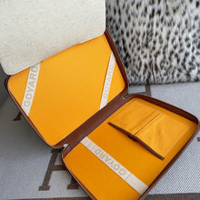 Load image into Gallery viewer, COMPAGNON UNIVERSEL A4 (BLACK TAN)