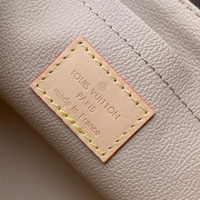 Load image into Gallery viewer, LOUIS TOILETRY MONOGRAM