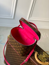 Load image into Gallery viewer, LOUIS NICE BB CASE MONOGRAM (BROWN/PINK)