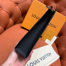 Load image into Gallery viewer, LOUIS CHECKERED POUCH (BLACK)