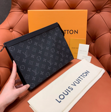 Load image into Gallery viewer, LOUIS MONOGRAM POUCH (BLACK)
