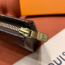 Load image into Gallery viewer, LOUIS MONOGRAM POUCH (BROWN)