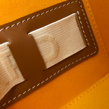 Load image into Gallery viewer, MUSE VANITY CASE (BLACK TAN)