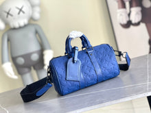 Load image into Gallery viewer, LOUIS KEEPALL BANDOULIÈRE 25 (BLUE)
