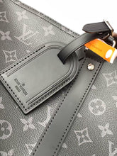 Load image into Gallery viewer, LOUIS KEEPALL BANDOULIERE 50 MONOGRAM (BLACK)