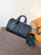 Load image into Gallery viewer, LOUIS KEEPALL BANDOULIÈRE 25 (BLACK)