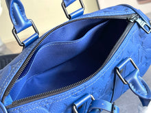 Load image into Gallery viewer, LOUIS KEEPALL BANDOULIÈRE 25 (BLUE)